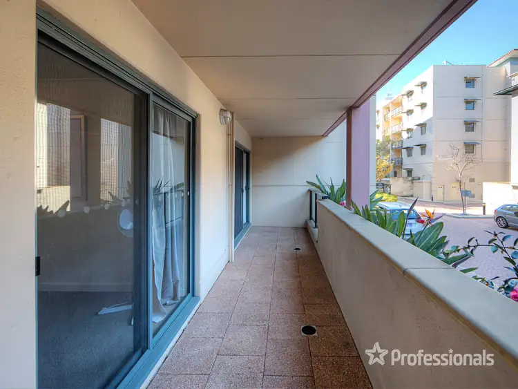 Fifth view of Homely apartment listing, 2/118 Mounts Bay Road, Perth WA 6000