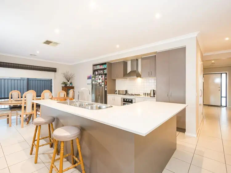 Second view of Homely house listing, 20 Greybox Way, Kialla VIC 3631