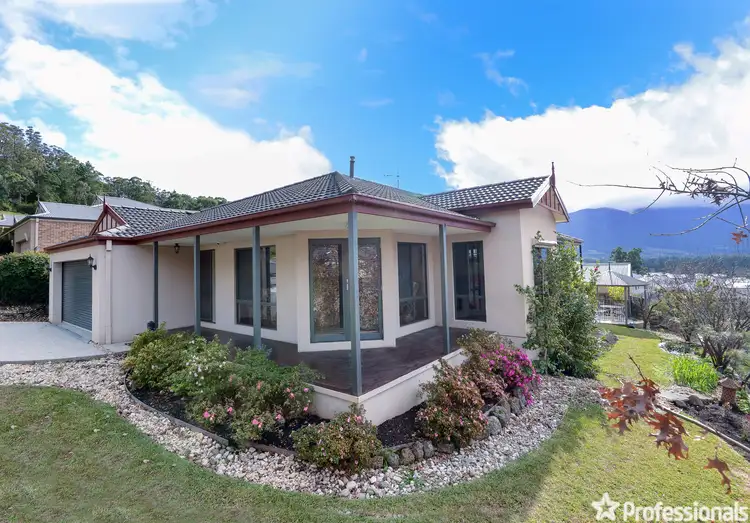 16 Valley Grove Place, Yarra Junction VIC 3797