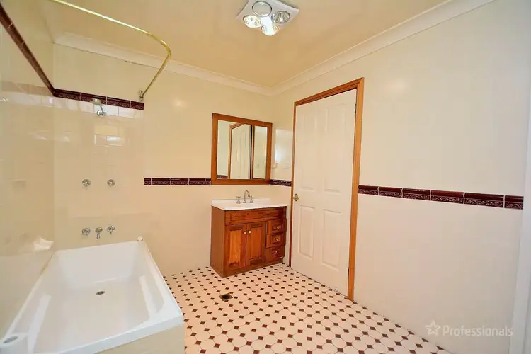 Fifth view of Homely house listing, 237 Main Street, Lithgow NSW 2790