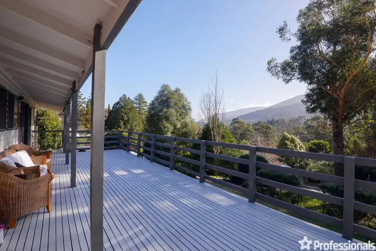 24 Giffords Road, Warburton VIC 3799