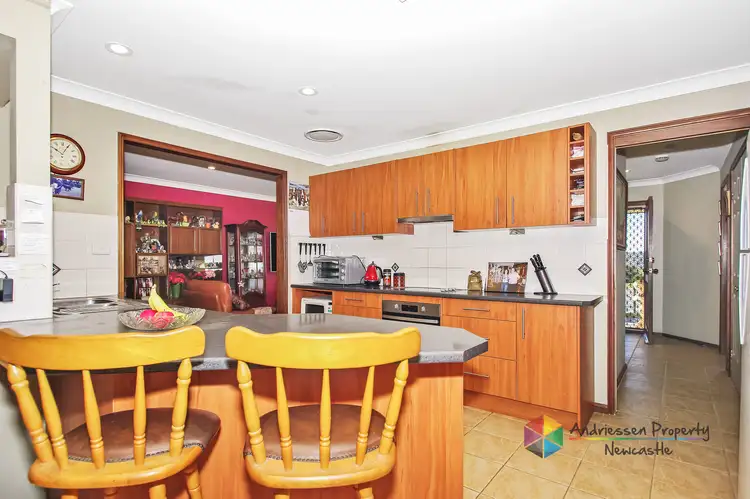 Fourth view of Homely house listing, 7 Outlook Close, Mount Hutton NSW 2290