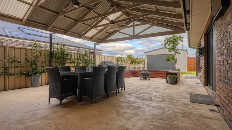 Fifth view of Homely house listing, 14 Cimmaron Way, Kialla VIC 3631