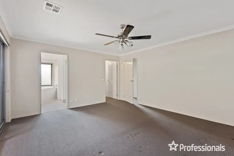 Fourth view of Homely house listing, 10 Jasmine Rise, Kangaroo Flat VIC 3555
