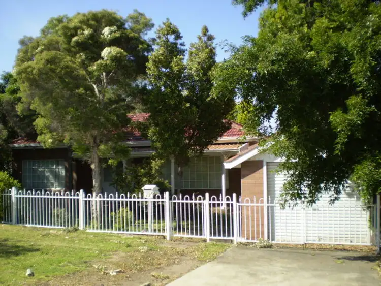 13 York Street, Condell Park NSW 2200