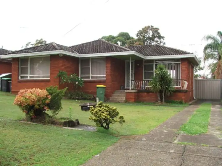 10 Denman Avenue, Georges Hall NSW 2198