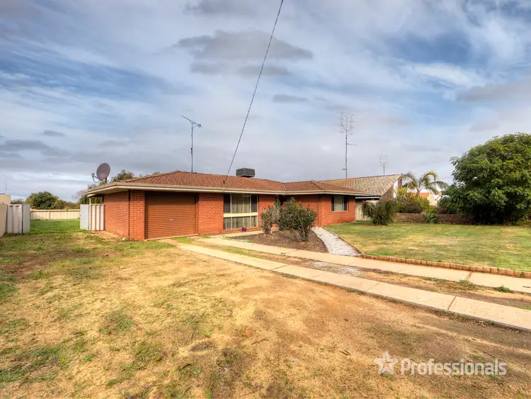 Third view of Homely house listing, 31 Wandoo Crescent, Wongan Hills WA 6603