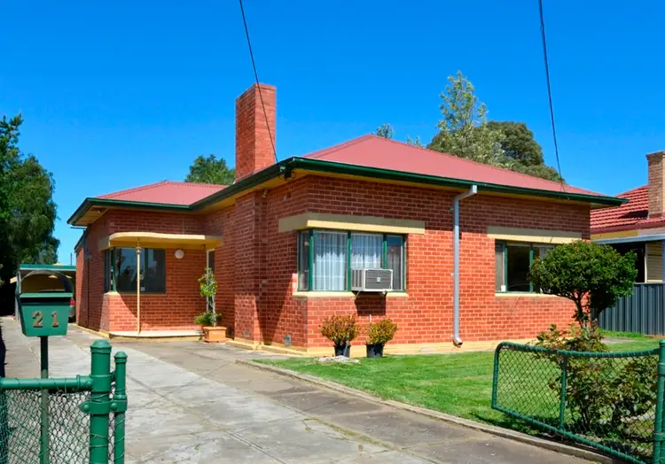 21 Dingera Avenue, North Plympton SA 5037