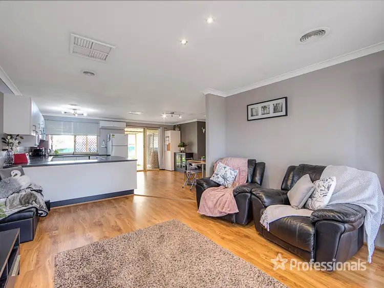 Seventh view of Homely house listing, 7 Fussel Green, Stratton WA 6056