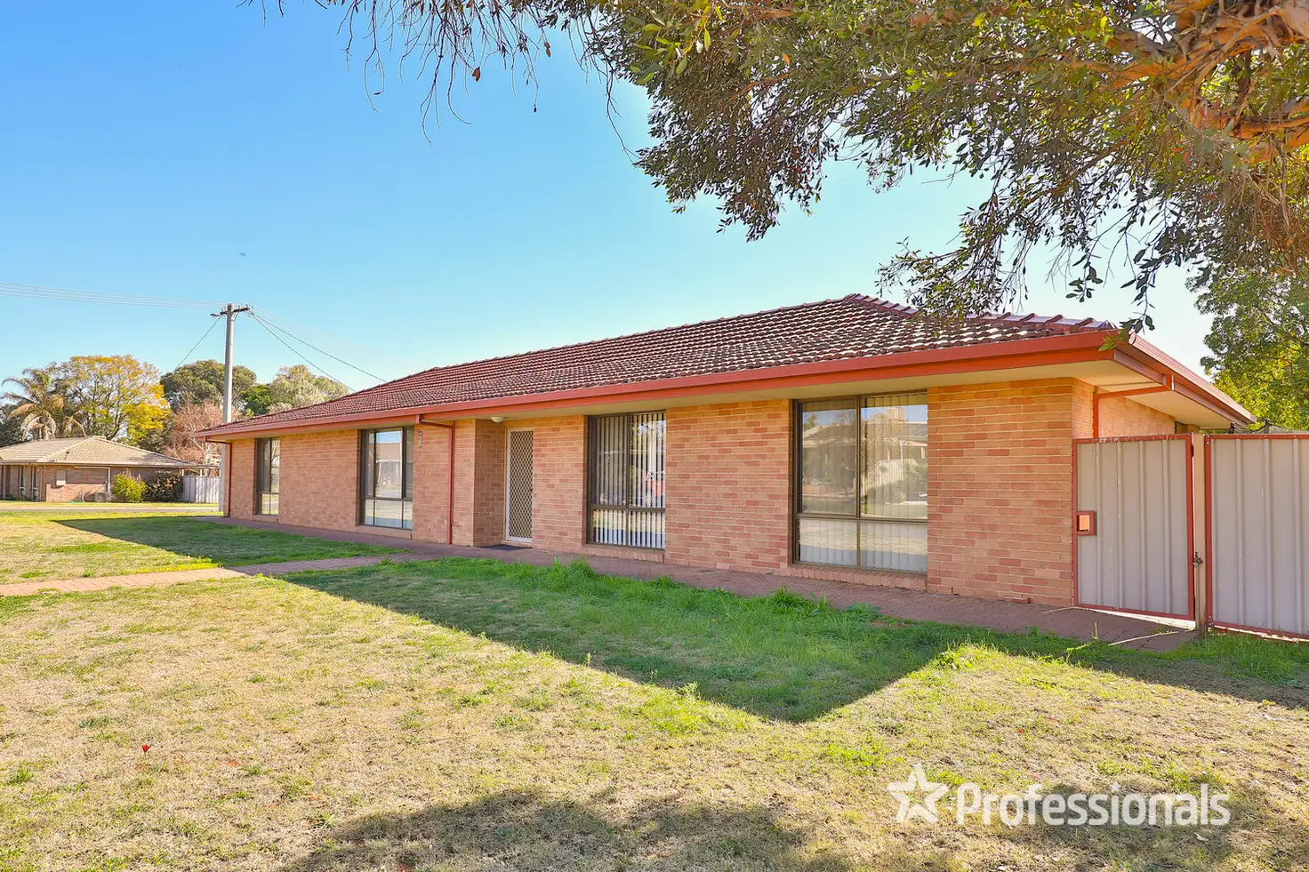 Main view of Homely house listing, 8 Hampton Court, Red Cliffs VIC 3496