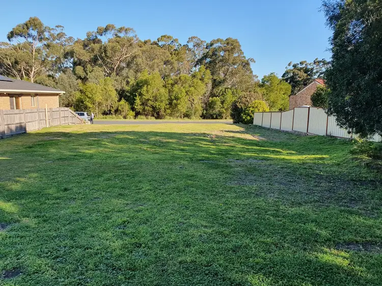 68 Yeovil Drive, Bomaderry NSW 2541