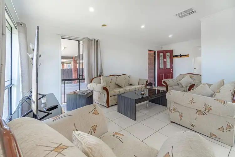 Fourth view of Homely house listing, 6 Midhurst Court, Craigieburn VIC 3064