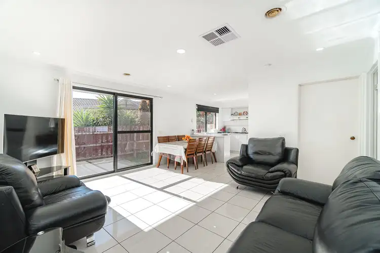 Sixth view of Homely house listing, 6 Midhurst Court, Craigieburn VIC 3064