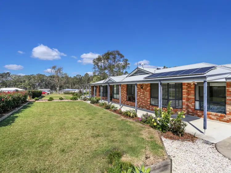 2 Hilltop Close