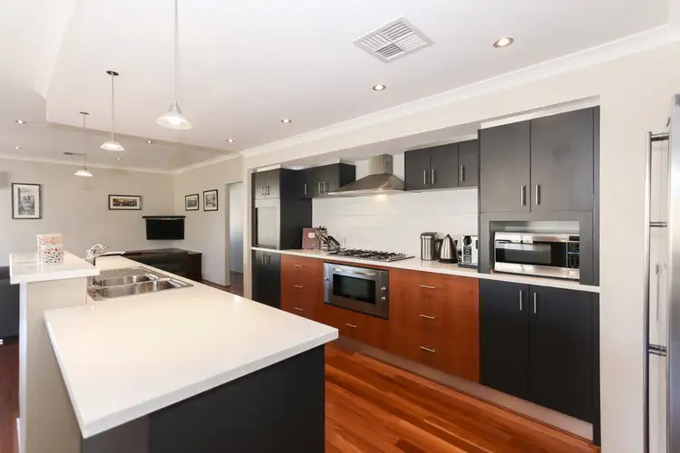 Seventh view of Homely house listing, 9 Saligna Bend, Wattle Grove WA 6107