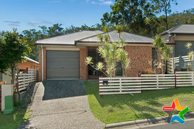 27 Carnarvon Crescent, Waterford QLD 4133