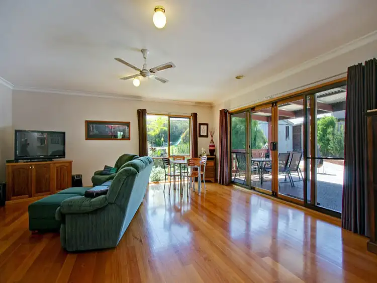 15 Yarra Street, Yarra Glen VIC 3775