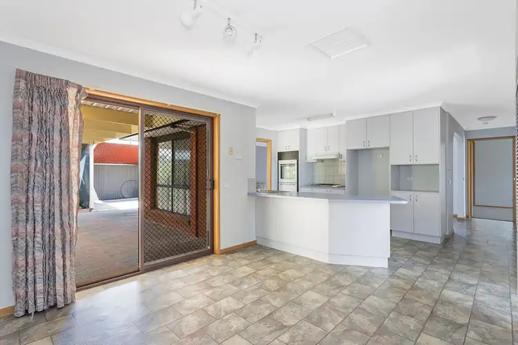Fourth view of Homely house listing, 2 Beresford Court, Wodonga VIC 3690