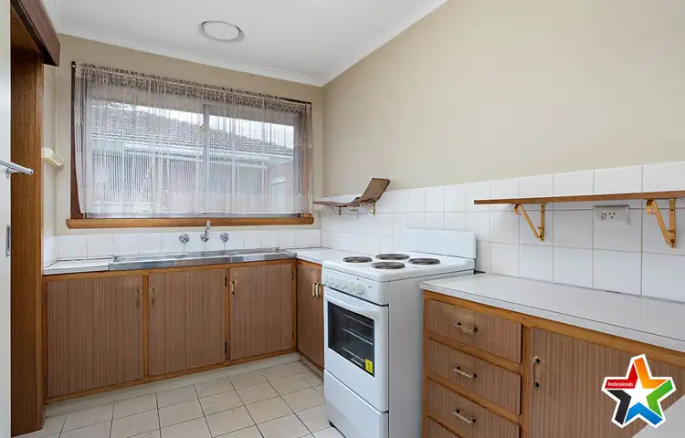 Fourth view of Homely unit listing, 1/204 Hull Road, Mooroolbark VIC 3138