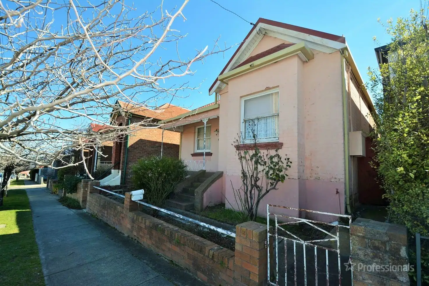 Main view of Homely house listing, 43 Railway Parade, Lithgow NSW 2790
