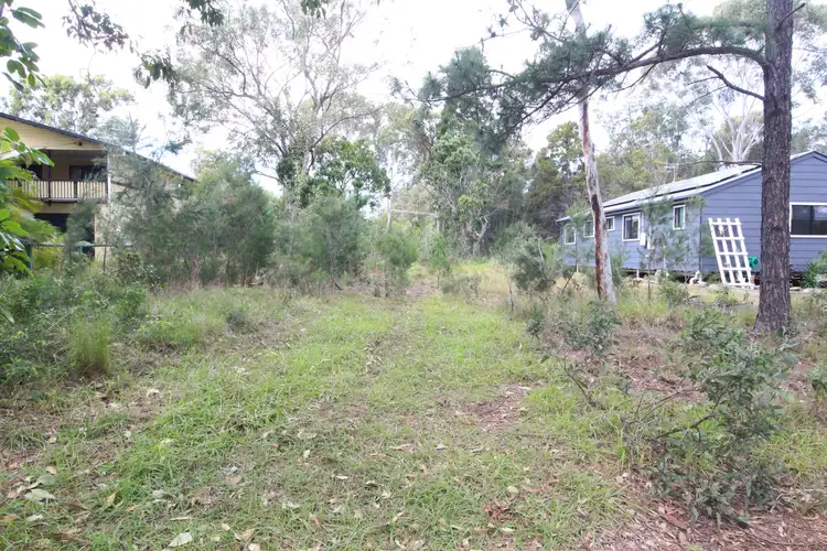 8 Curlew Street, Macleay Island QLD 4184