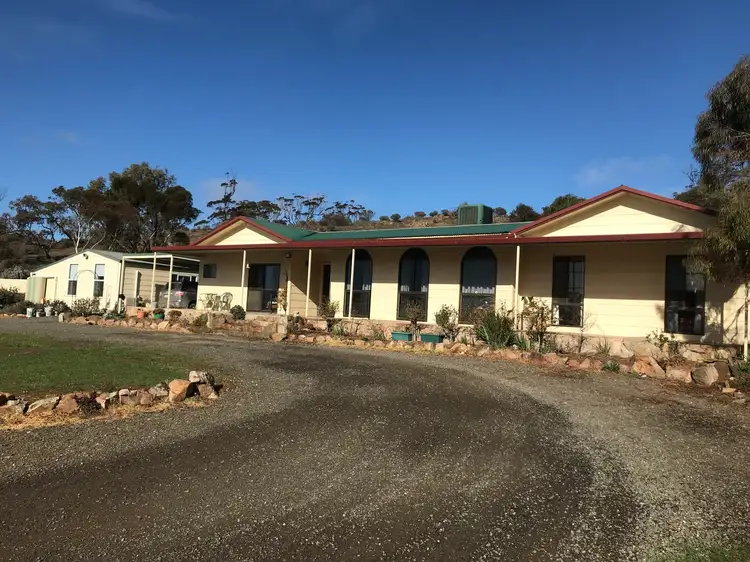 500 Black Peak Road, Robertstown SA 5381