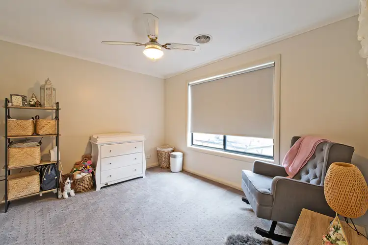 Seventh view of Homely house listing, 5 Yorrell Close, Swan Hill VIC 3585