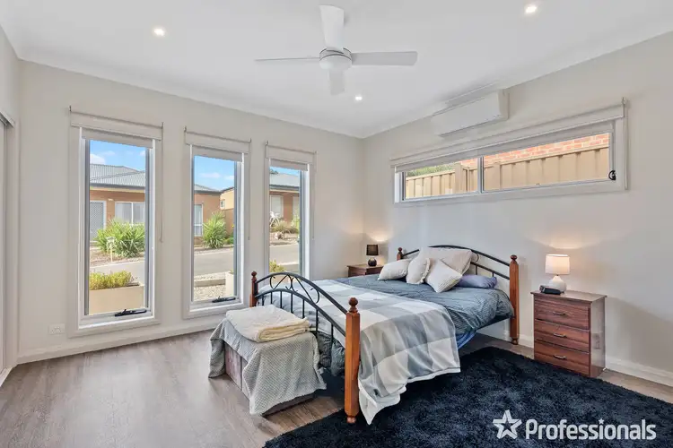 Second view of Homely townhouse listing, 2/20 O'Neill Street, North Bendigo VIC 3550