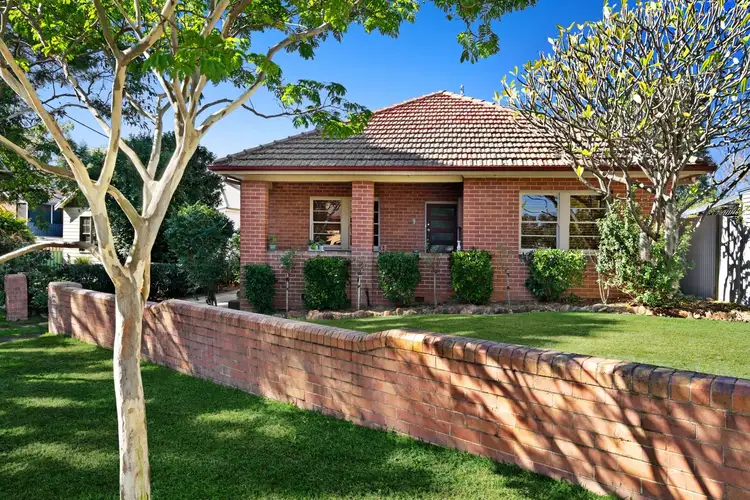 3 Edward Street, Lorn NSW 2320