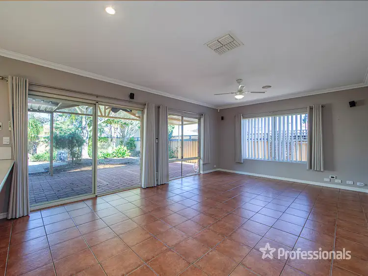 Sixth view of Homely house listing, 4 Limonite Court, Forrestfield WA 6058