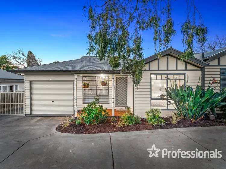 Main view of Homely unit listing, 2/3 Halls Parade, Mitcham VIC 3132