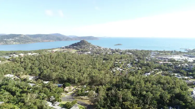 13 Stony Creek Close, Cannonvale QLD 4802