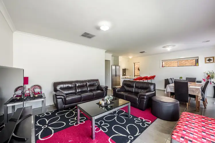 Second view of Homely house listing, 9 Violet Place, Craigieburn VIC 3064