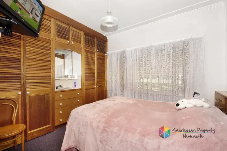 Sixth view of Homely house listing, 10 Cowmeadow Road, Mount Hutton NSW 2290