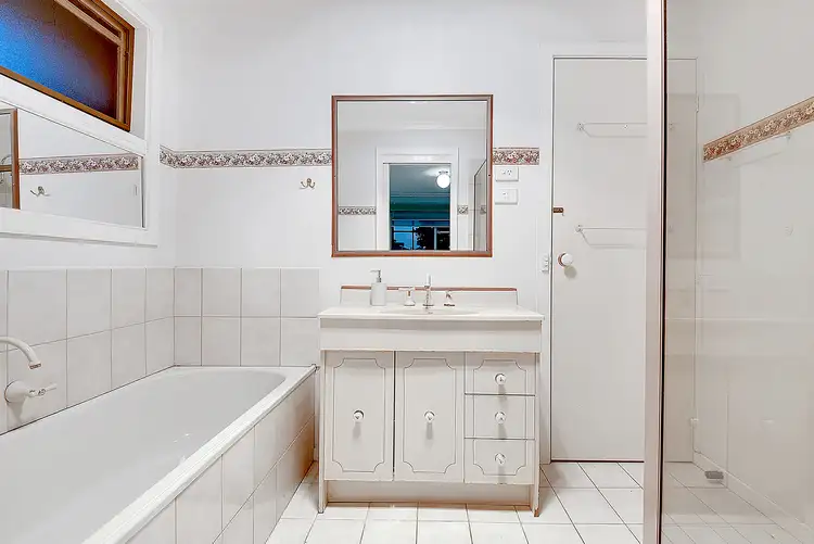 Fifth view of Homely house listing, 5 Goodrich Court, Craigieburn VIC 3064