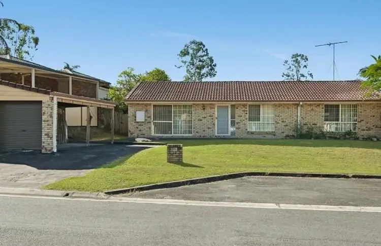 24 Tregana Circuit, Edens Landing QLD 4207