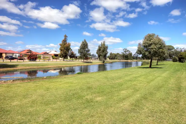 Fifth view of Homely house listing, 1/40 Mica Mews, Wattle Grove WA 6107