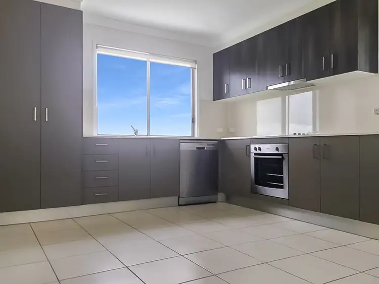 Second view of Homely house listing, 3/15 Makybe Diva Drive, Ooralea QLD 4740