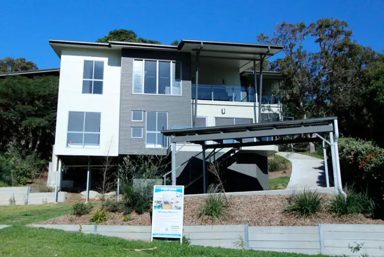 1/25 George Nothling Drive, Point Lookout QLD 4183