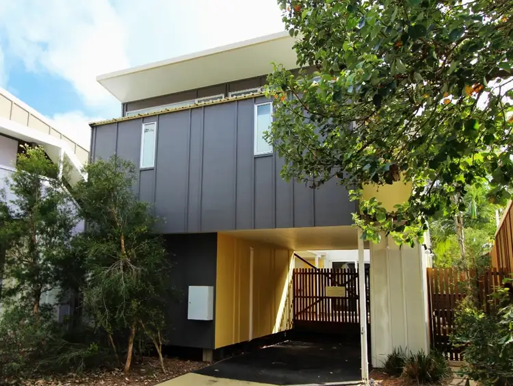 49 Dickson Way, Point Lookout QLD 4183