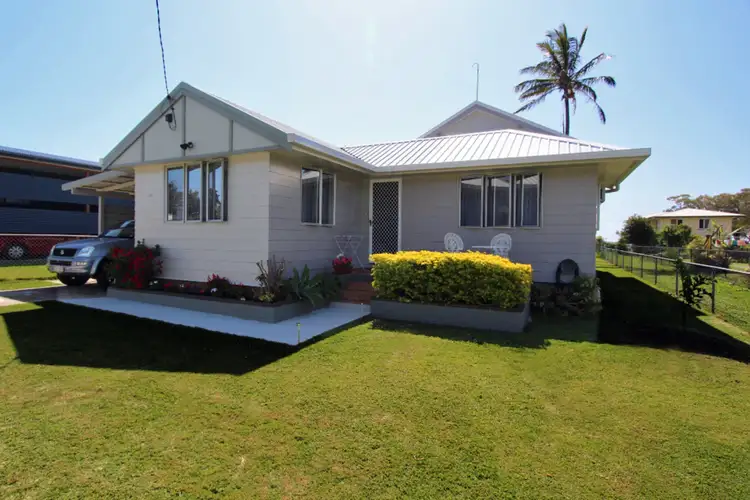 28 Petrie Street, Dunwich QLD 4183