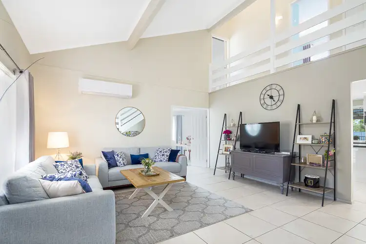 14 Bradstone Road, Carrara QLD 4211