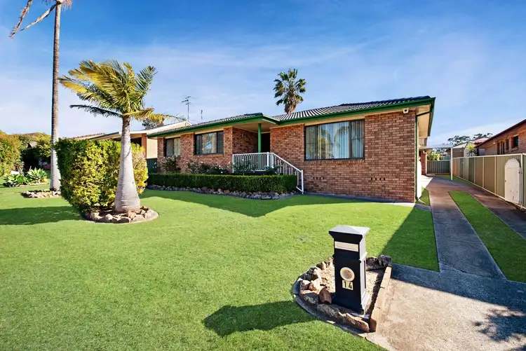 14 Larkspur Parade