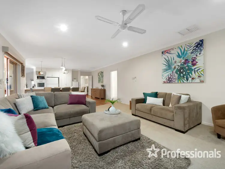 Third view of Homely house listing, 13 Pascoe Court, Mooroolbark VIC 3138