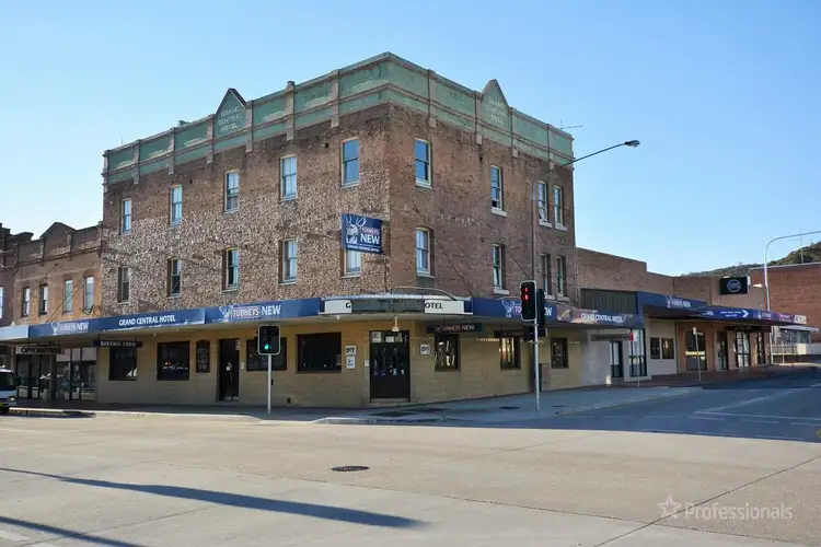 Main view of Homely unit listing, 69 Main Street, Lithgow NSW 2790