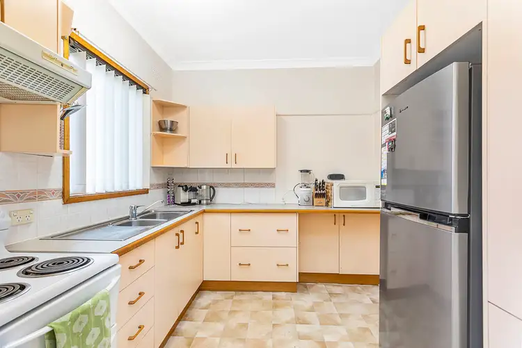 Fifth view of Homely house listing, 2 Astley Avenue, Padstow NSW 2211