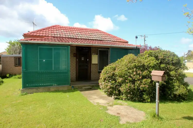 6 Dundas Road, Maryborough VIC 3465