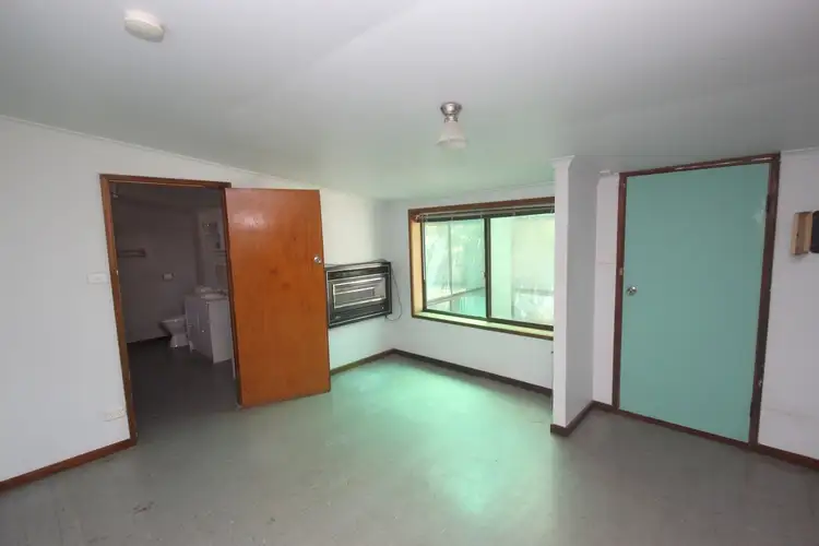 Fourth view of Homely house listing, 6 Dundas Road, Maryborough VIC 3465