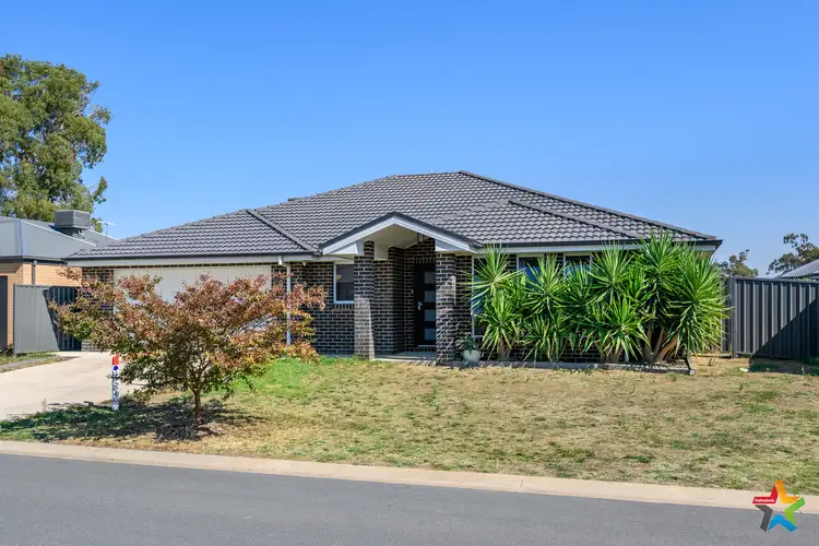 11 Trickett Avenue, Killara VIC 3691