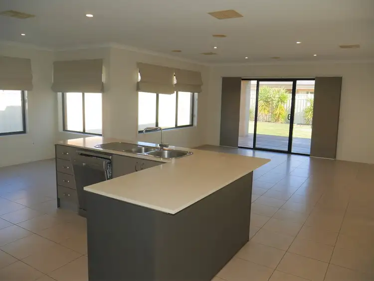 Fifth view of Homely house listing, 56 Taig Avenue, Kialla VIC 3631